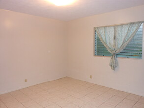 702 9th Ave in Honolulu, HI - Building Photo - Building Photo