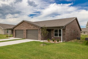 Mason Valley Townhomes in Bentonville, AR - Building Photo