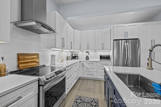 8609 Cedarbrook Dr in Charlotte, NC - Building Photo - Building Photo