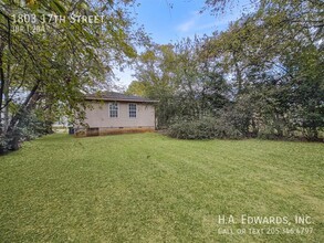 1803 17th St in Northport, AL - Foto de edificio - Building Photo