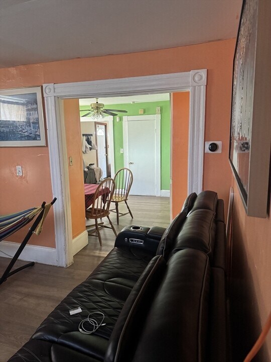6 Minot St in Lynn, MA - Building Photo