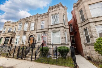 3827 W Flournoy St in Chicago, IL - Building Photo - Building Photo