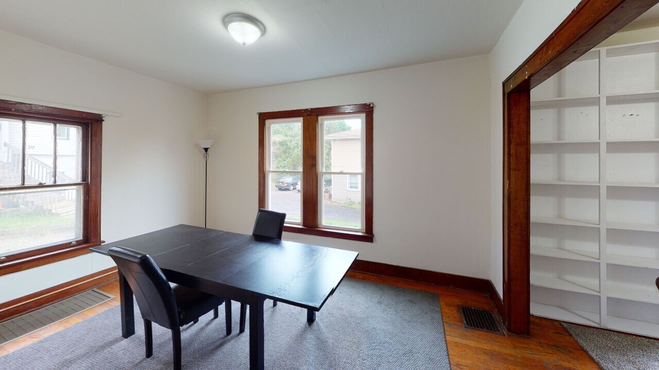 321-321.5-3215 Hillview Pl in Ithaca, NY - Building Photo