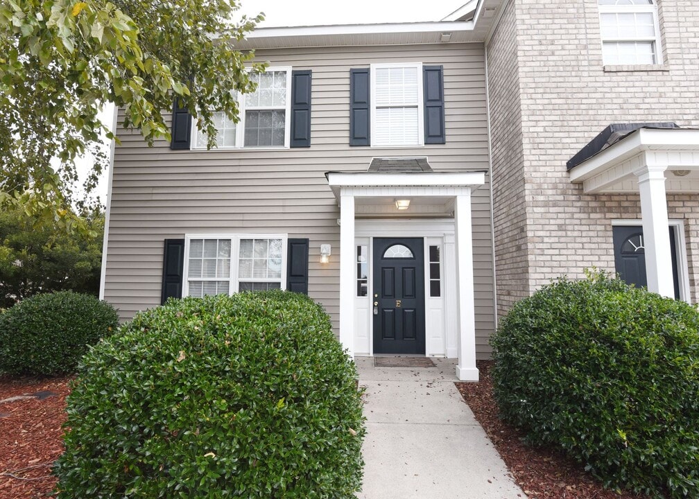 3712 Cliffridge Dr in Lumberton, NC - Building Photo