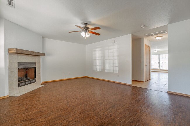 2945 W Scottswood Pl in Fayetteville, AR - Foto de edificio - Building Photo