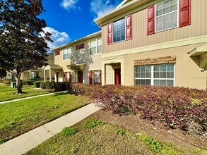 15619 Stable Run Dr in Spring Hill, FL - Building Photo - Building Photo