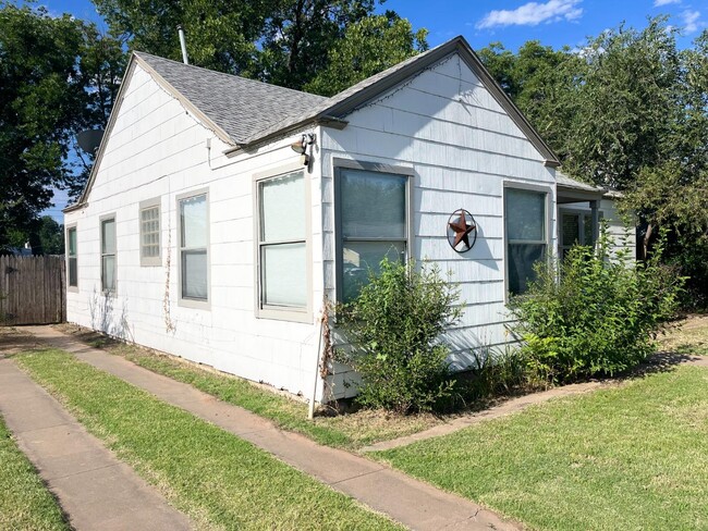 2703 23rd St in Lubbock, TX - Building Photo - Building Photo