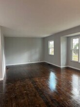 5623 Lawrence Rd in Knoxville, TN - Building Photo - Building Photo