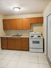 1321 W 25th St in West Palm Beach, FL - Building Photo - Building Photo