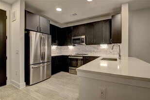 6400 Washington St in Houston, TX - Building Photo
