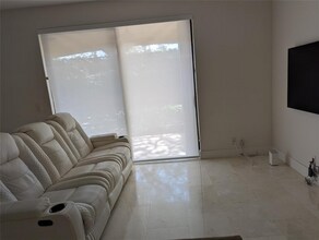 4102 Forest Dr in Weston, FL - Building Photo - Building Photo