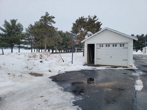 4998 10th Ave in Eau Claire, WI - Building Photo - Building Photo