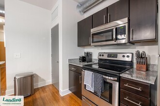1820 E Broad St in Richmond, VA - Building Photo - Building Photo