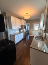 856 Woodlawn Ave in Des Plaines, IL - Foto de edificio - Building Photo