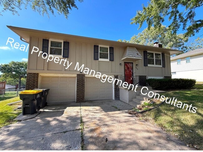 property at 1905 SE Abbey St