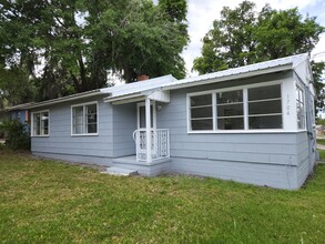 1704 Gillis St in Palatka, FL - Building Photo - Building Photo