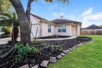 1516 Imperial Manor Ln in Houston, TX - Building Photo - Building Photo