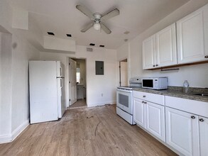 9050 NW 31st Ave in Miami, FL - Building Photo - Building Photo