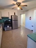 383 E 37th St in Paterson, NJ - Building Photo