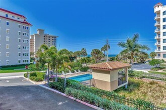 830 The Esplanade N in Venice, FL - Building Photo - Building Photo