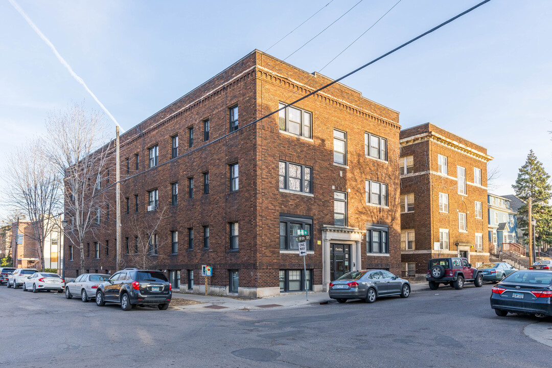 1901 Stevens Ave in Minneapolis, MN - Foto de edificio