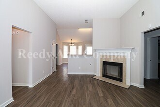 8911 Little House Cove in Southaven, MS - Building Photo - Building Photo