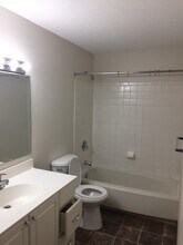 6 Village Rock Ln, 22, Unit Village Rock Lane in Natick, MA - Building Photo - Building Photo