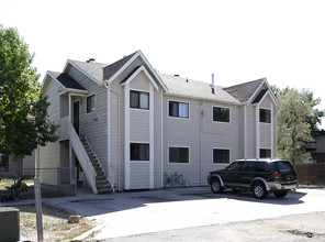 1042 Mazatlan Cor in Colorado Springs, CO - Building Photo - Building Photo