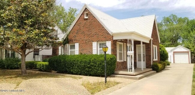 property at 2828 24th St