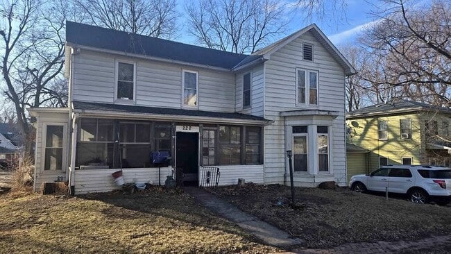 property at 222 S Broadway St