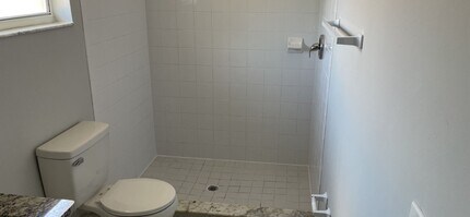1212 SE 24th Ave in Cape Coral, FL - Building Photo - Building Photo