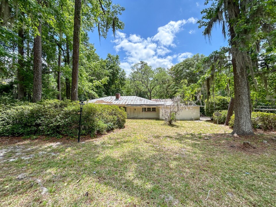 1655 NW 10th Ave in Gainesville, FL - Building Photo