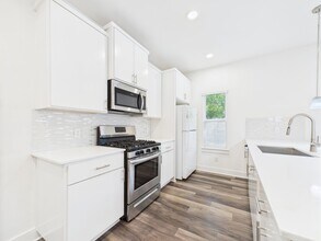 914 Vasquez St in Austin, TX - Building Photo - Building Photo