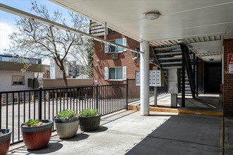 Shirley Ann Apartments in Englewood, CO - Building Photo - Building Photo