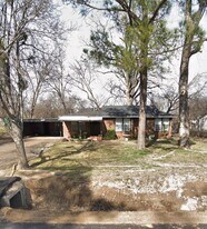 2801 California Ln in Arlington, TX - Building Photo