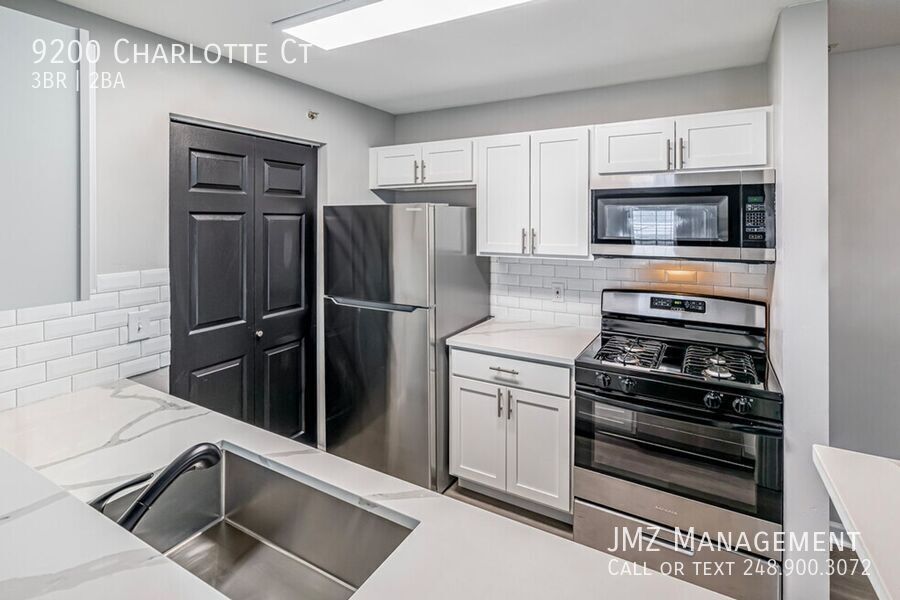 9200 Charlotte Ct in Ypsilanti, MI - Building Photo