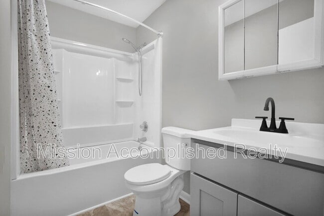 property at 3304 Redfox Rd