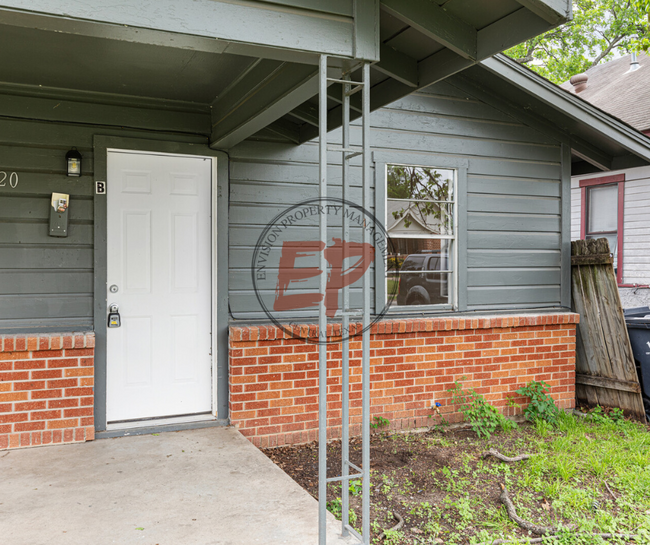 1920 Lyle Ave in Waco, TX - Building Photo - Building Photo