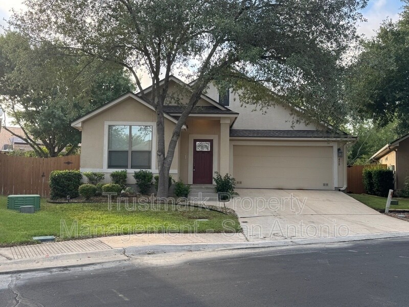 450 Flippin Estates in San Antonio, TX - Building Photo