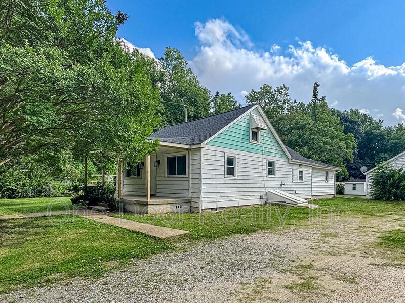 165 Magruder Ave in Williamsburg, VA - Building Photo