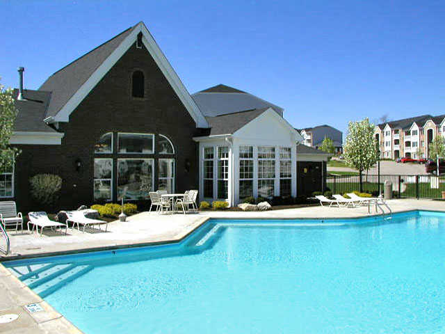 Sanctuary Place in Hebron, KY - Foto de edificio - Building Photo