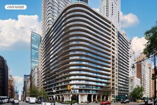 200 Central Park S in New York, NY - Building Photo