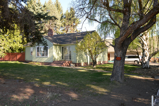 2401 River Rd in Yakima, WA - Building Photo - Building Photo