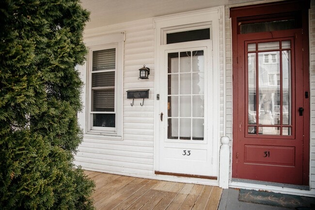 33 E Gramby St in Manheim, PA - Building Photo - Building Photo