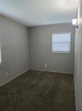 610 Dogwood Dr in Champaign, IL - Building Photo - Building Photo