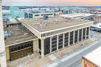 The Penthouse Davenport in Davenport, IA - Foto de edificio - Building Photo