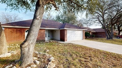 2608 Lazy Ridge Dr in Killeen, TX - Building Photo - Building Photo