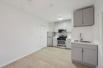 5371 Louis Pl in East Los Angeles, CA - Building Photo - Building Photo