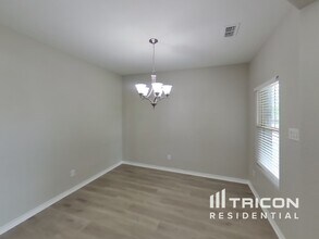 11600 Anna Grace Dr in Burleson, TX - Building Photo - Building Photo