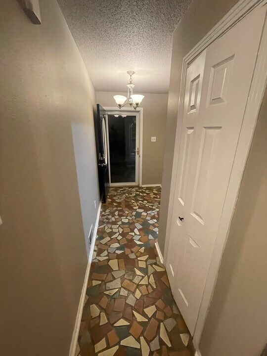 1209 W Copper Ave in Hobbs, NM - Building Photo